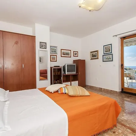 Gordana Apartment Razanj